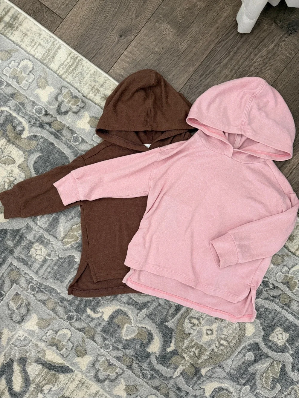 BabyGAP Toddler girl Hoodie Tops - Pink & Brown Lightweight Pullover (18-24 m)